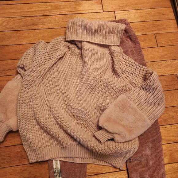 SWEATER = FABULOUS!! - Picture 4 of 4